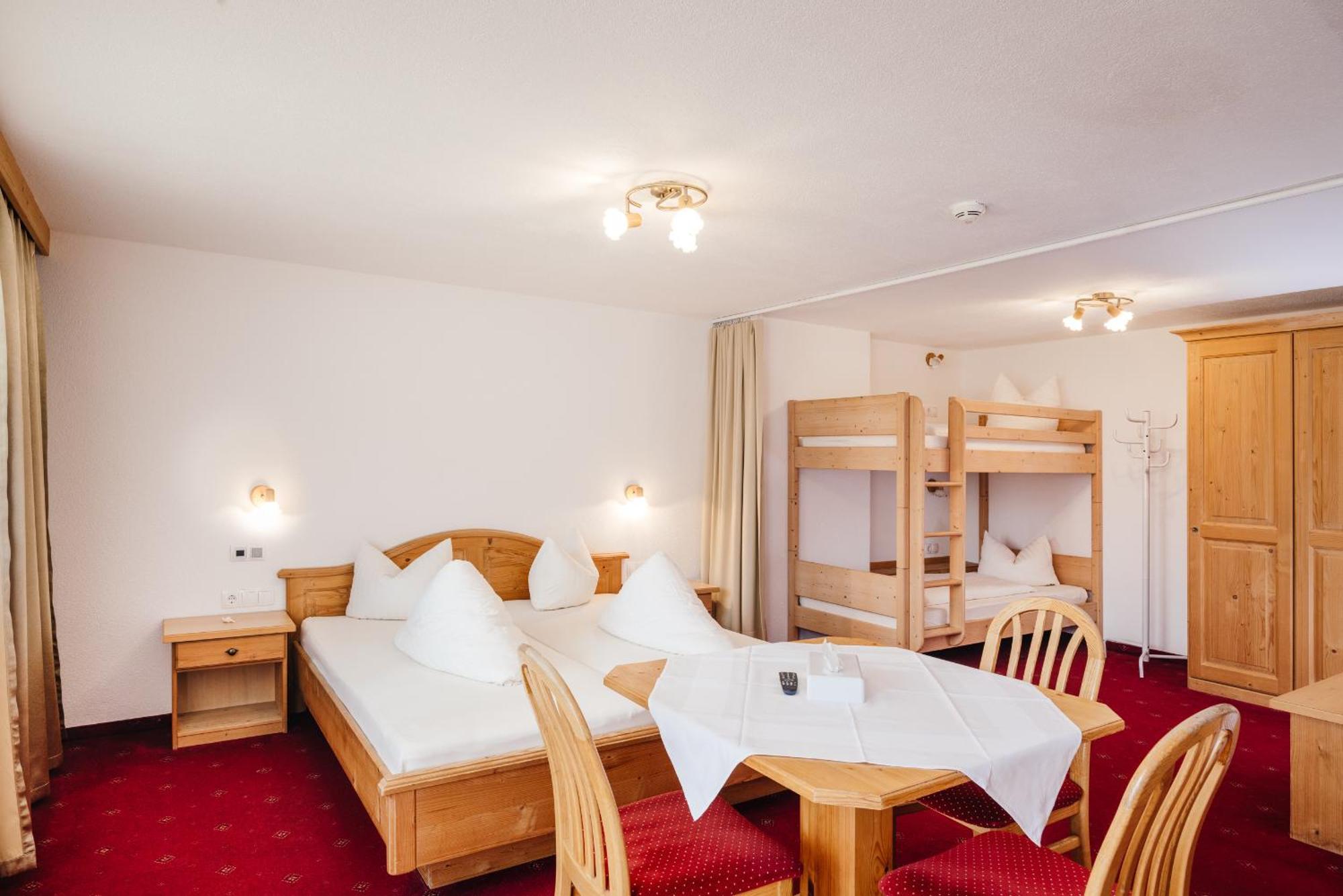 Hotel Andrea *